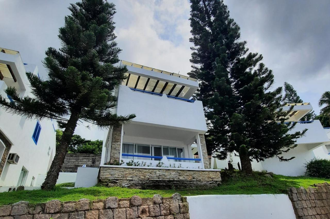 Quadruple Room with Lake View